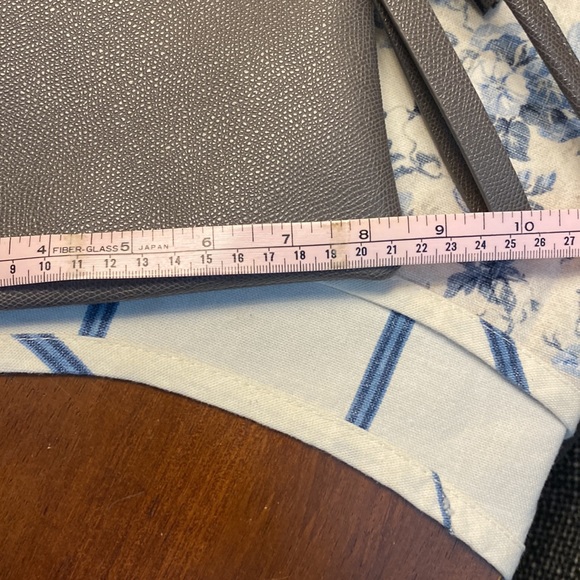 Anna Chang Purse w keychain or wristlet - Picture 3 of 8